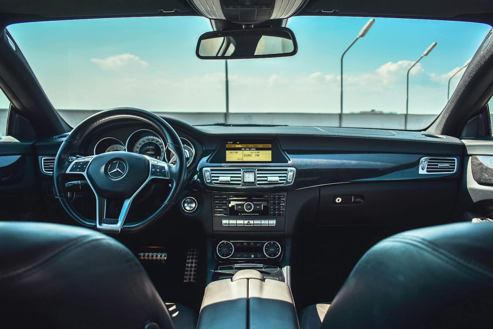 Accessoires voiture indispensables 2026 — Drive Kit